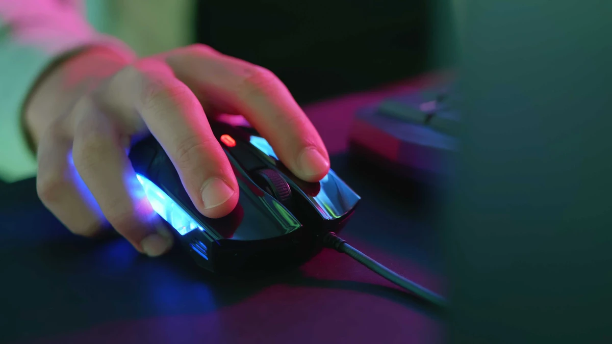 Rekomendasi Mouse Gaming Turnamen & Tips Pro 2026