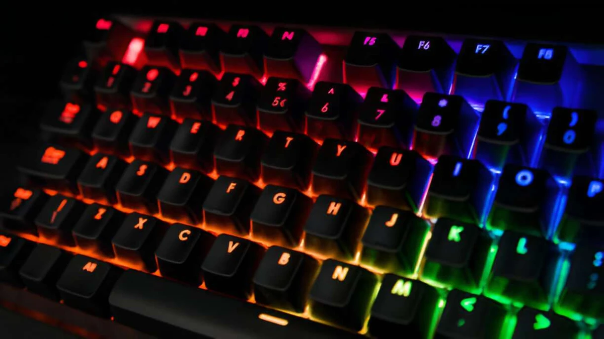 Rekomendasi Mechanical Keyboard Kerja & Gaming Terbaik 2026